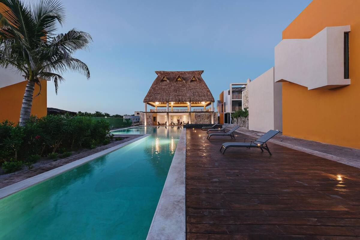 Telchac Villa De 3 Pisos Con Club Playa Telchac Puerto Exterior foto